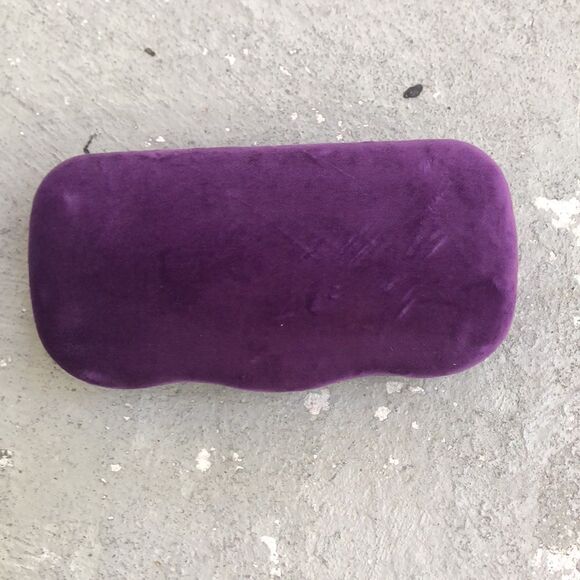 Gucci hard eyeglass case - Picture 1 of 5